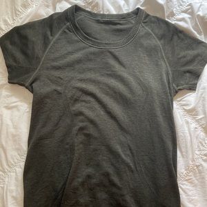 Lululemon Swiftly Tech Short-Sleeve Shirt 2.0 *rare color*